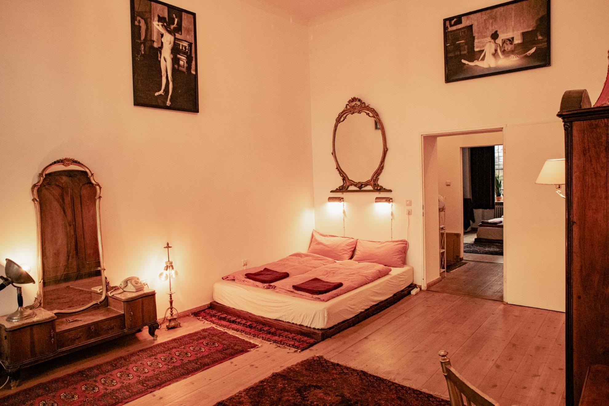 Appartement La Vie En Rose: Elegance And Art Berlijn